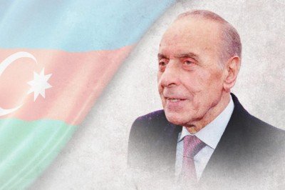 Azerbaycan'da Haydar Aliyev anılıyor