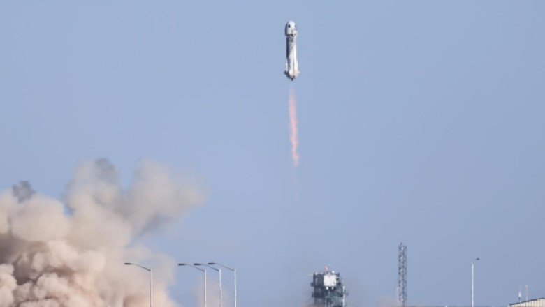 New Shepard uzay aracı 6 yolcusuyla fırlatıldı