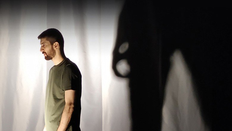 "Sir Yes Sir” 22 Aralık'ta Kadıköy Emek Tiyatrosu'nda