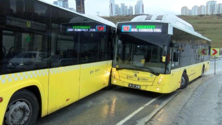 Avcılar'da İETT otobüsleri birbirine çarptı