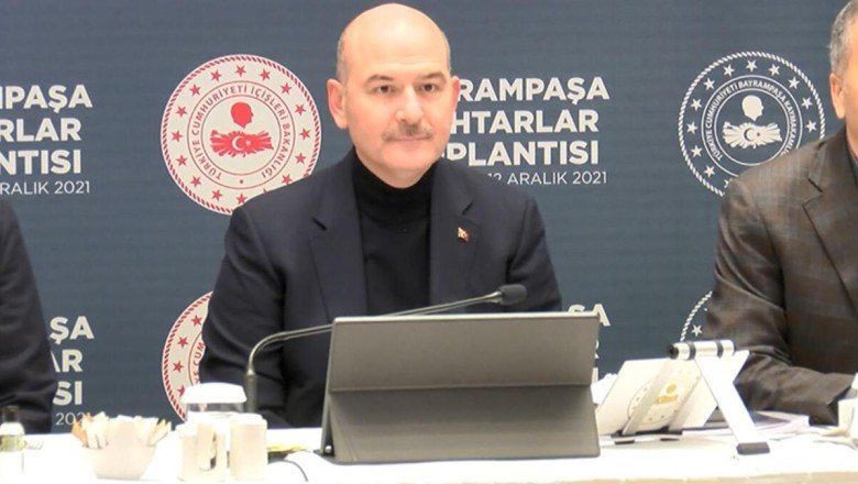 Bakan Soylu Bayrampaşa'da muhtarlarla bir araya geldi