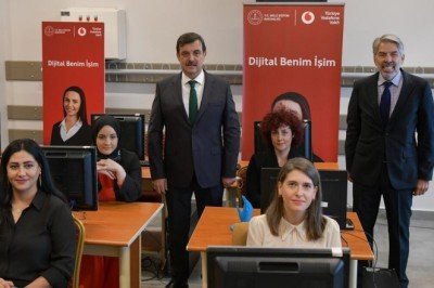 “Dijital Benim İşim” 1 yılda 5 milyon TL’lik sosyal değer