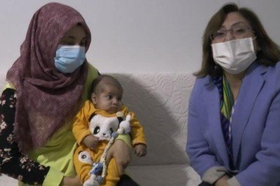 Fatma Şahin'den Cihan bebek ve annesine ziyaret