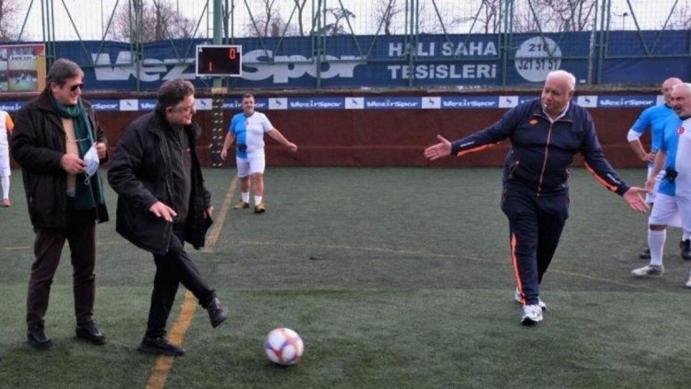 'Kadına Şiddete Hayır' demek için yeşil sahaya çıktılar