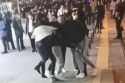 Sosyal medyada başlayan tartışma sokakta devam etti