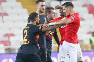 G.Saraylı yıldızlardan Avrupa vurgusu! 'Aynısını yapamadık'