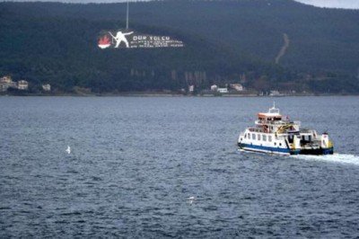 Gökçeada ve Bozcaada'ya feribot seferleri iptal edildi