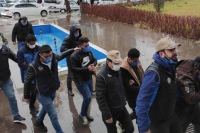 Kırşehir'de DEAŞ operasyonu: 9 gözaltı