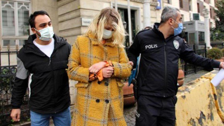 Türk Bayrağı'nı koparan turist, adliyeye sevk edildi