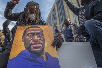 ABD'de George Floyd'u öldüren polis memuru Derek Chauvin'in suçunu itiraf etmesi bekleniyor