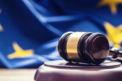 Çocuğu Hristiyan aileye evlatlık verilen Müslüman annenin itirazı haklı bulundu