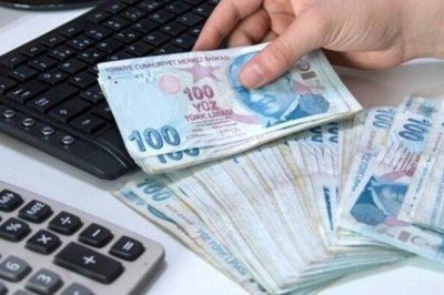 Uğur Gürses: Orta gelir grubunun, orta sınıfın aşağı çöküşüne tanık olacağımız çok açık