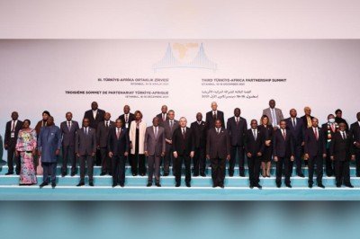 3. TürkiyeAfrika Ortaklık Zirvesi ikinci gün oturumlarıyla sürüyor