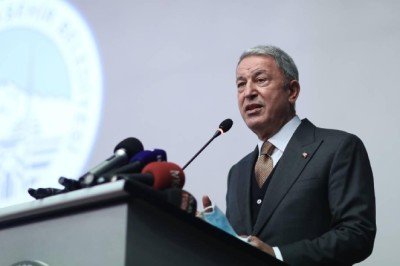 Bakan Akar: Hudutlarımız en yoğun tedbirlerle korunuyor