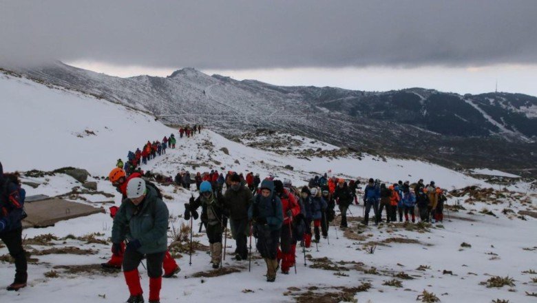Bursa'da dağcılardan 'sıfır atık' tırmanışı