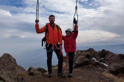 Tek bacakla Tekelti Dağı'na tırmandı