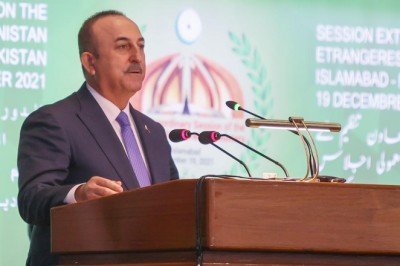 Bakan Çavuşoğlu: Taliban'la birlikte çalışmak istikrarın oluşması için gerekli