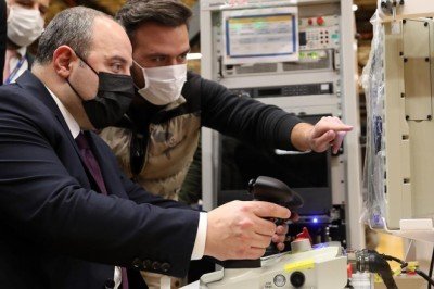 Bakan Varank, stabilize silahlı kule sistemini test etti