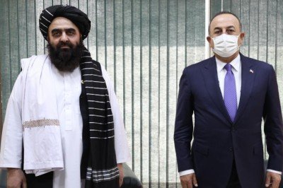 Çavuşoğlu, Afganistan Dışişleri Bakan Vekili Muttaki ile bir araya geldi