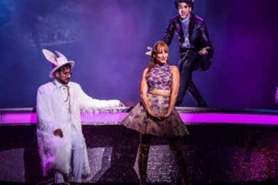 Ödüllü ‘Alice Müzikali’ sahneye geri dönüyor