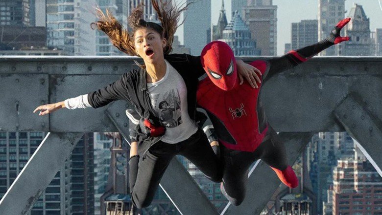 Örümcek-Adam: Eve Dönüş Yok, 1 milyar dolar hasılatı aştı