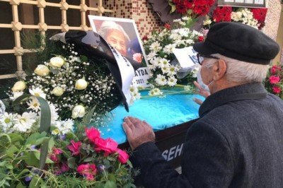 Türkiye'nin ilk kadın ortodontisti Ayşe Mayda vefat etti