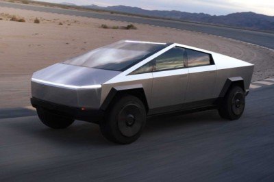 Tesla Cybertruck'ın üretimini erteledi