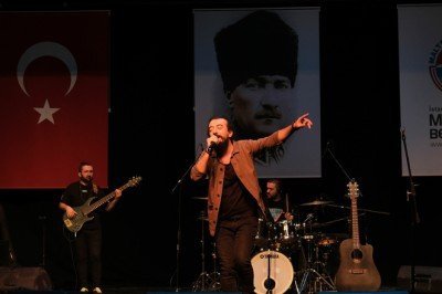 Marsis, sevenleriyle pandeminin ardından bir araya geldi