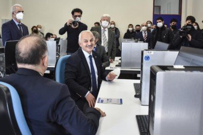 İTÜ'de Hava ve Uzay Araçları Tasarım Laboratuvarı açıldı