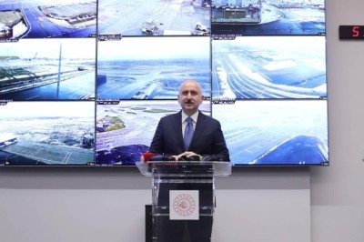 Bakan Karaismailoğlu: Pazar sabahına kadar sıkıntı sürebilir