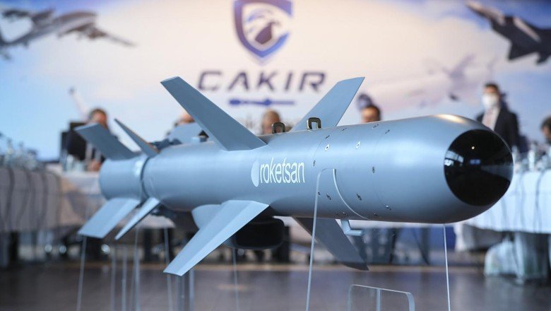 ROKETSAN 'Çakır'ı tanıttı: 150 kilometrenin üzerinde menzile sahip