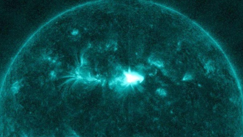 Tek bir Güneş lekesinde 17 patlama meydana geldi: Fırtına saatte 3 milyon kilometre hızla Dünya'ya yaklaşıyor