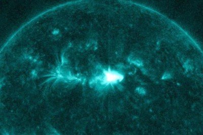 Tek bir Güneş lekesinde 17 patlama meydana geldi: Fırtına saatte 3 milyon kilometre hızla Dünya'ya yaklaşıyor