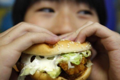 Yeme bozukluğundan mustarip kişilere yardım etmenin 6 yolu