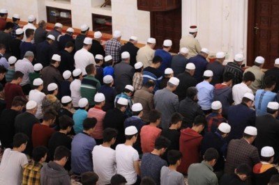 Bayram namazı camilerde kılınacak mı? Bayram namazı evde kılınır mı? Diyanet'ten bayram namazı açıklaması!