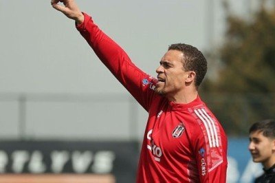 Beşiktaş, Trabzonspor maçının antrenmanını taraftarıyla Vodafone Park’ta gerçekleştirecek! Bilet fiyatı…