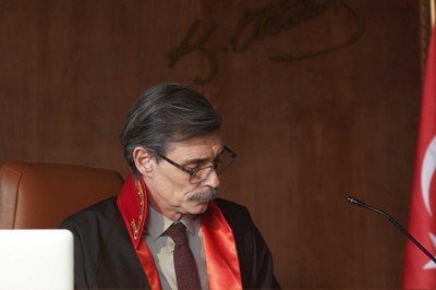 Hakim dizisi 1. bölüm izle tek parça! Hakim dizisi birinci bölüm full izle! Hakim ilk bölüm yayında!