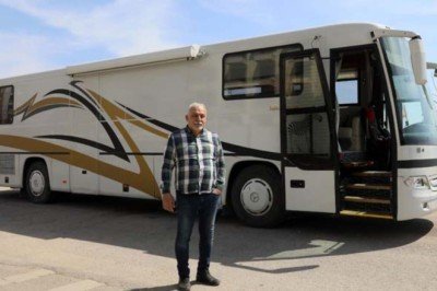 Karavana çevirdiği yolcu otobüsüyle Türkiye turuna çıktı! 'Artık eve gitmiyorum'