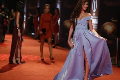 Kırmızı halıda yıldızlar geçidi