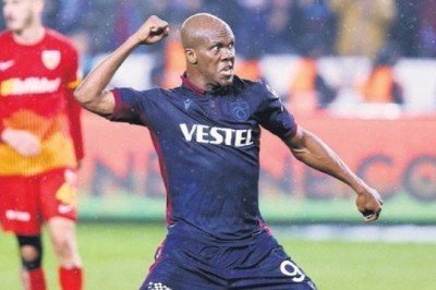 Nwakaeme rekora koşuyor