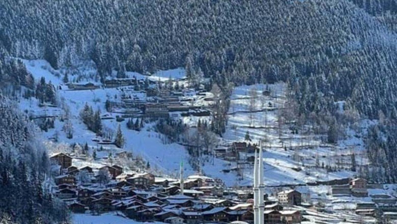 Uzungöl'den seyrine doyumsuz kar manzaraları