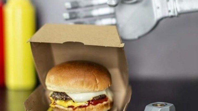 ABD'de açıldı! Hamburgere adeta "teknoloji sosu" kattılar: 6 dakikada hazırlıyor