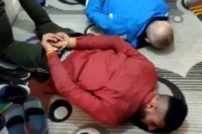 Baba, oğlu ve bir kadın suçüstü yakalandı!