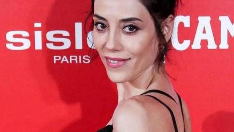 İspanya'da Cansu Dere rüzgarı! Dünya starlarıyla yan yana