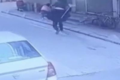 İstanbul'da sokak ortasında dehşet! Fırça sapı bile kırıldı, kız kardeşini bayılana kadar dövdü