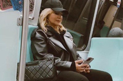 Ünlü sosyetik metroda! 