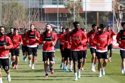 Alanyaspor'da derbi haftası