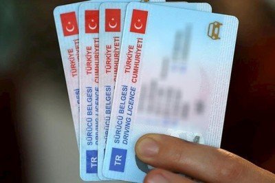 Ehliyet özellikli kimlik kartı sahiplerinin sayısı hızla artıyor