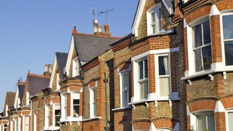 İngiltere'de 82 milyar sterlinlik satış askıya alındı