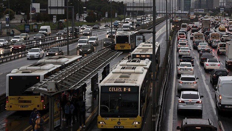 İstanbul'da toplu ulaşıma beklenen zam geldi